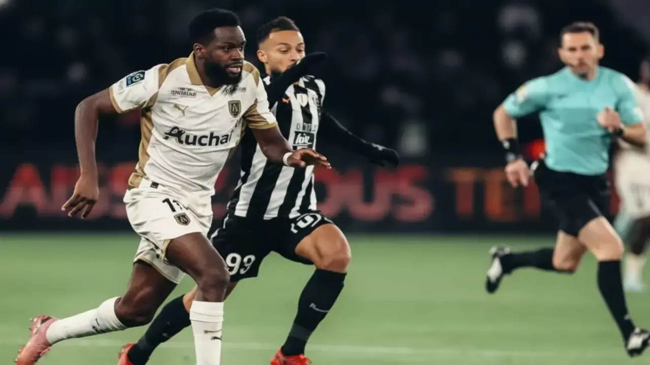 لانس الصاعقة ينتزع لقب فرنسا بعد 21 عاماً ويسطر تاريخاً جديداً على ملاعب باريس